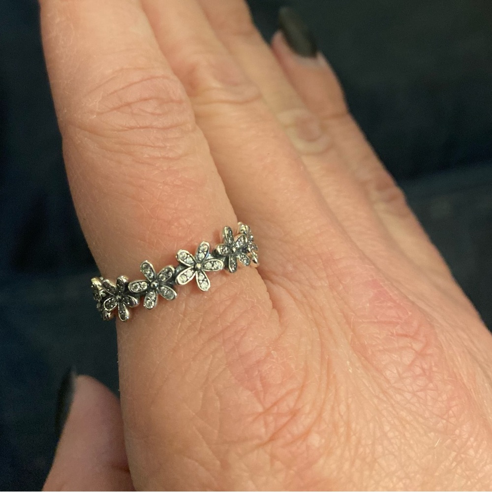 Pandora Sterling Silver Daisy ring - Brand New!